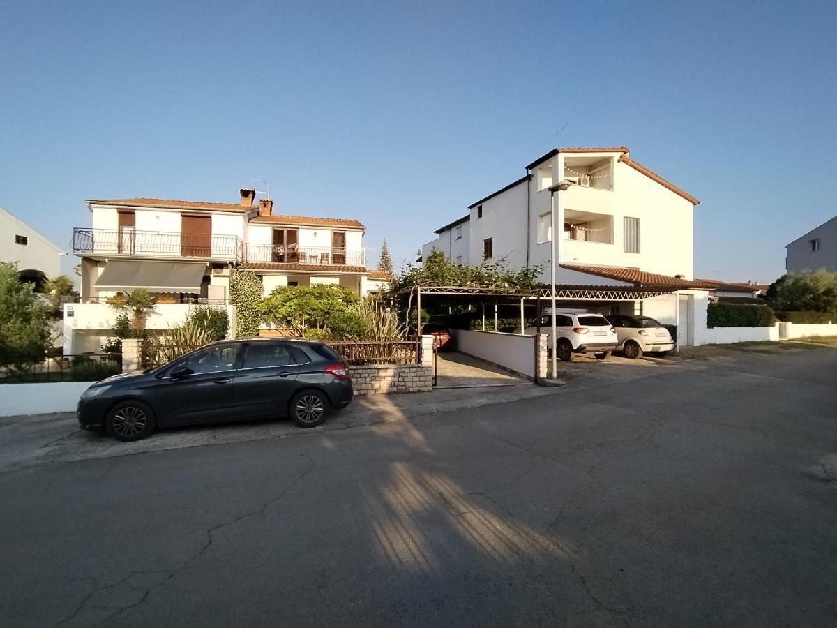 Apartment Marijana Poreč Exteriör bild